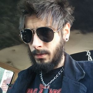 Meet your Posher, Kyle